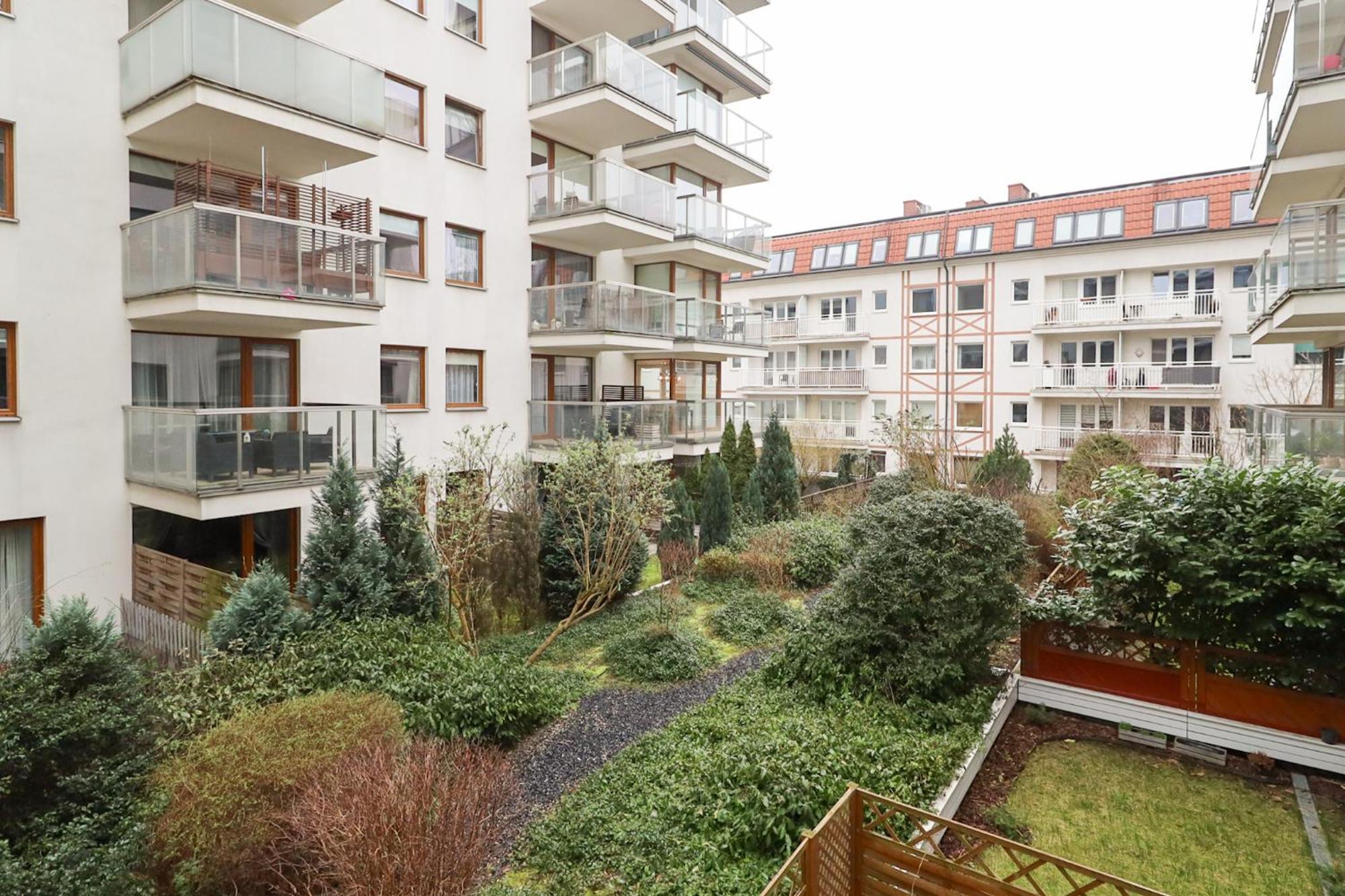 Six Dreams Spot Apartment *